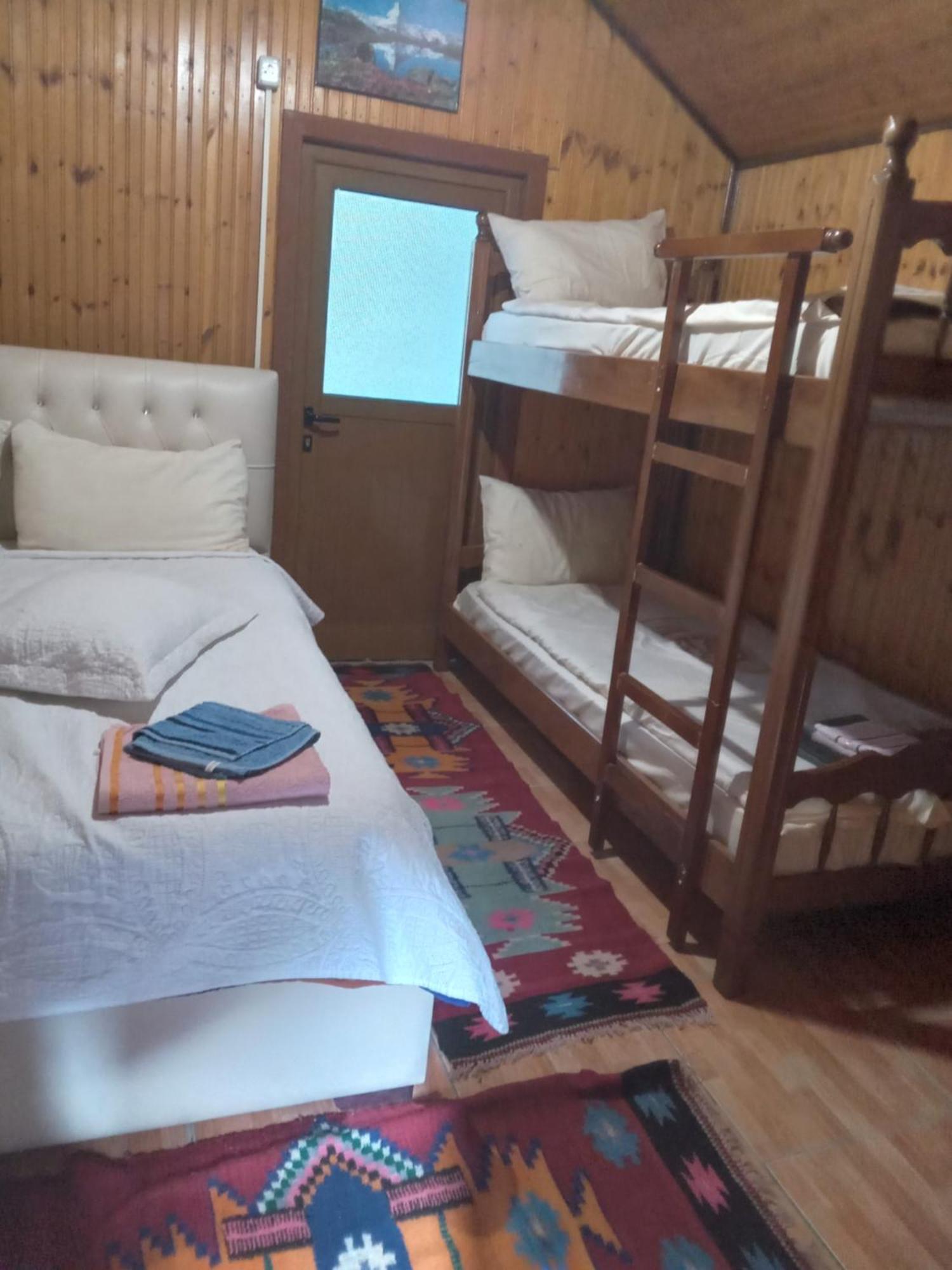 Guesthouse Hamiti Llogara Dukat Phòng bức ảnh